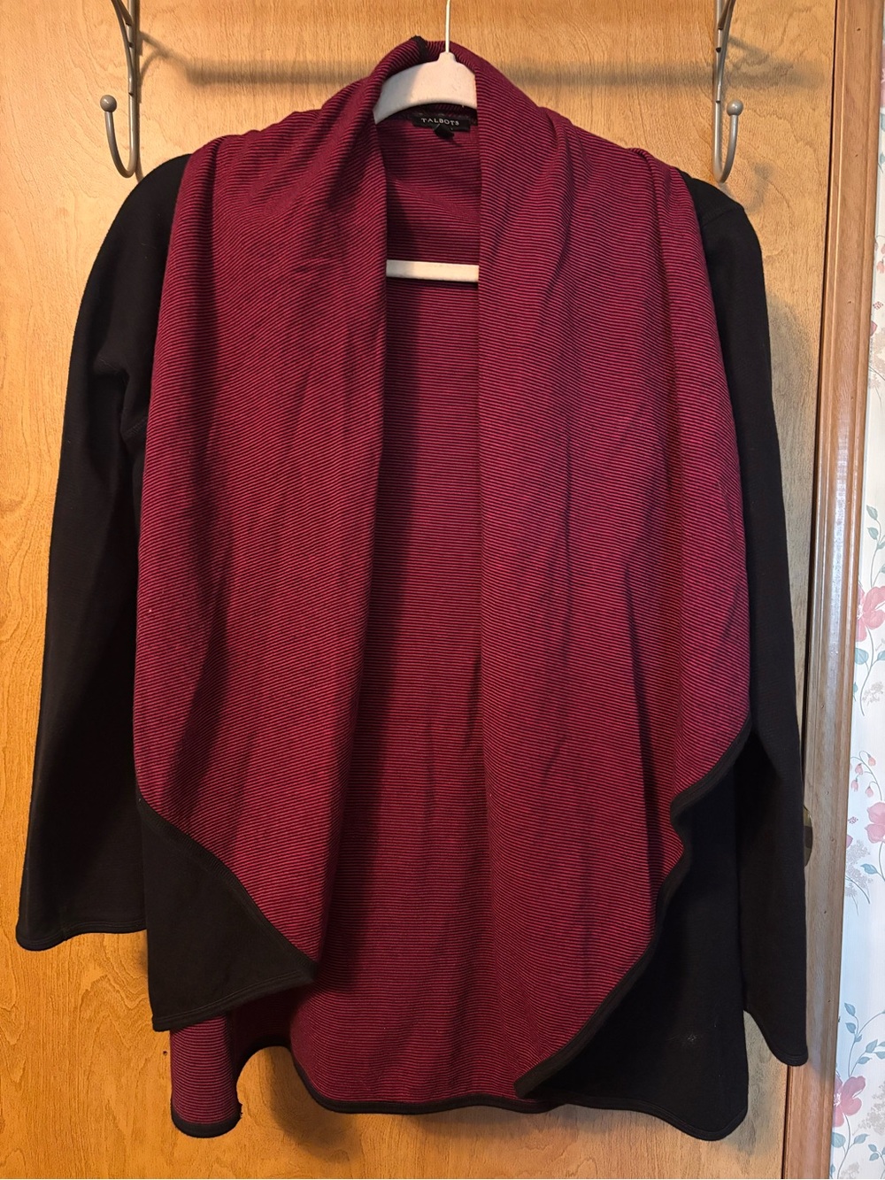 Talbots Two-Tone Open Front Cardigan in Burgundy and Black